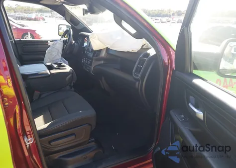 2023 Ram 1500 Tradesman 4X4 5'7 Box z USA, uszkodzony, nr VIN 1C6RRFGGXPN632365